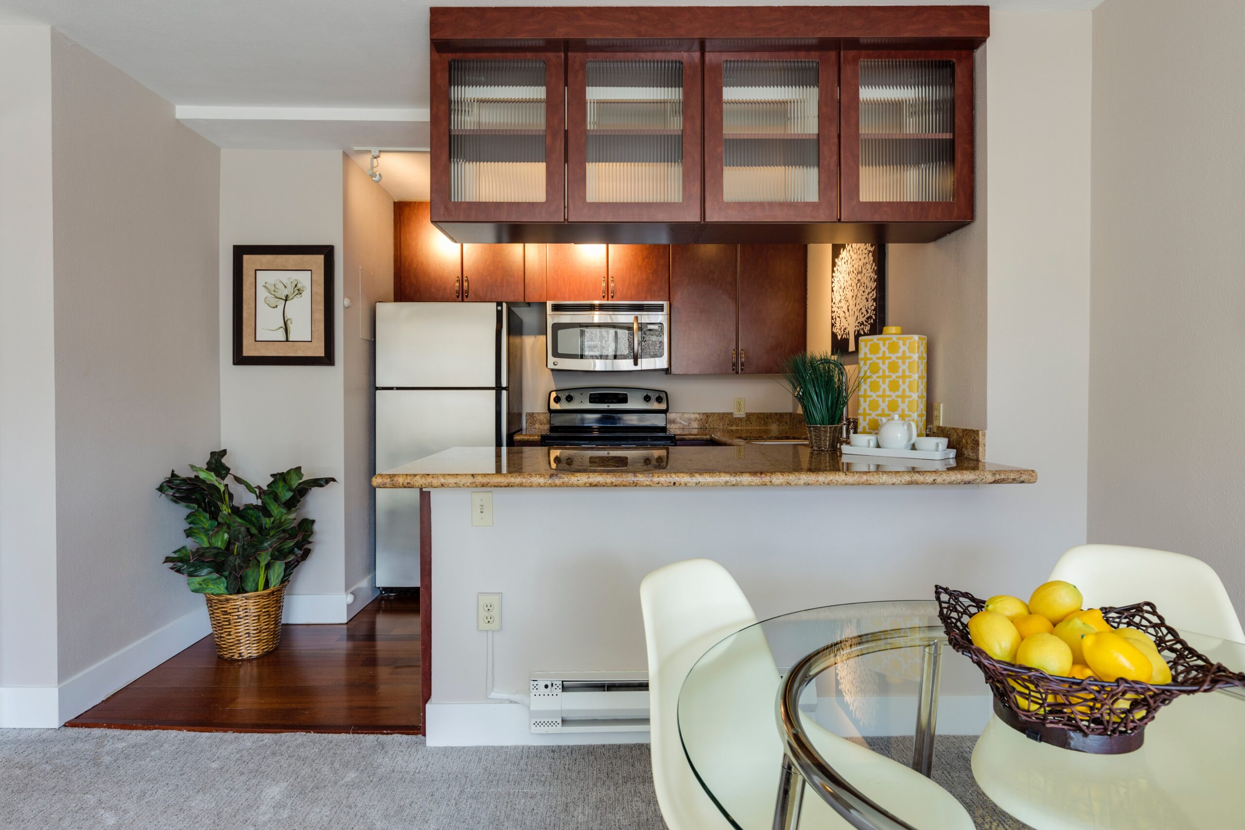 benefits of staying in long term apartment scaled 1